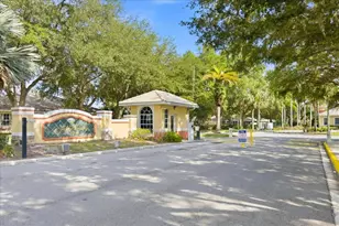 157 Ocean Bluff Dr, Poinciana, FL 34759 - Photo 36