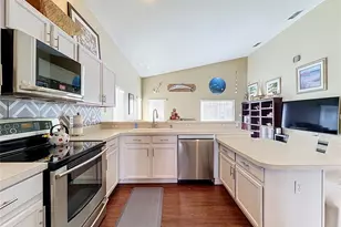 208 Castlemain Cir, Davenport, FL 33897 - Photo 4