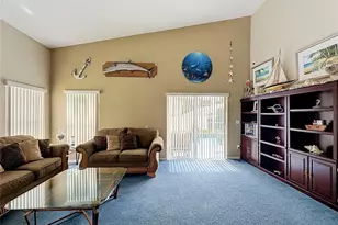 208 Castlemain Cir, Davenport, FL 33897 - Photo 8