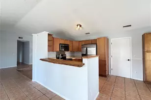 9923 Castleton St, Orlando, FL 32817 - Photo 8