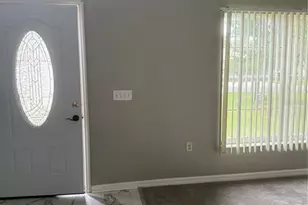 517 Maricopa Dr, Kissimmee, FL 34758 - Photo 4