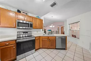 6369 Bonnie Ct, Saint Cloud, FL 34771 - Photo 8