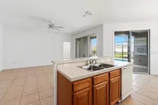 4967 Pall Mall St W, Kissimmee, FL 34758 - Photo 10