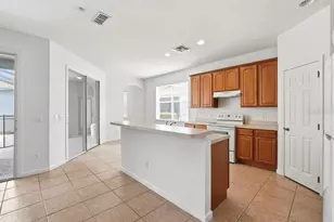 4967 Pall Mall St W, Kissimmee, FL 34758 - Photo 6