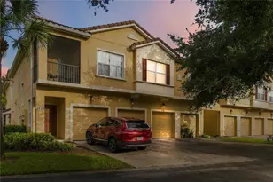 2736 Oakwater Dr, Kissimmee, FL 34747 - Photo 6