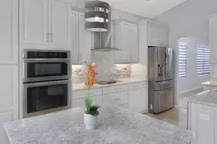2713 Barnsley Ln, Kissimmee, FL 34744 - Photo 22