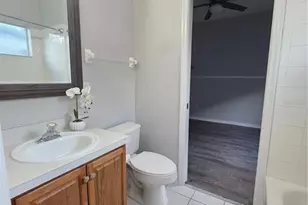 2713 Barnsley Ln, Kissimmee, FL 34744 - Photo 10