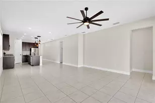 5631 Western Sun Dr, Saint Cloud, FL 34771 - Photo 2