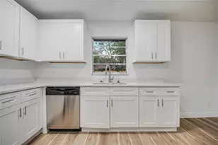 5232 Crisfield Ct, Orlando, FL 32808 - Photo 14