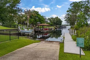 663 Charrice Pl, Sanford, FL 32771 - Photo 4