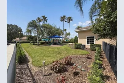 6609 Lake Pembroke Place, Orlando, FL 32829 - Photo 46