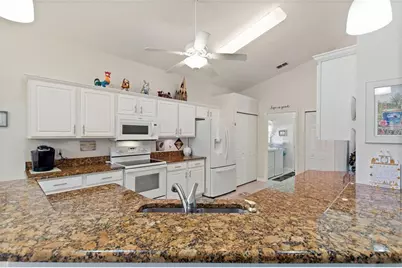 215 Fitzgerald Ln, Davenport, FL 33837 - Photo 16
