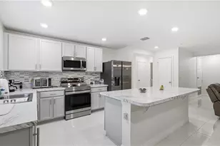 2457 Bulrush Dr, Saint Cloud, FL 34769 - Photo 4