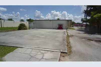 208 E Lake Avenue, Auburndale, FL 33823 - Photo 22