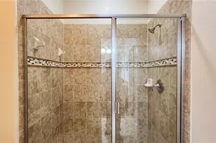 2353 Victoria Dr, Davenport, FL 33837 - Photo 20