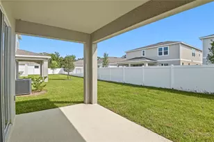 180 Blue Star Ct, Tavares, FL 32778 - Photo 16