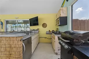 2484 Albany Dr, Kissimmee, FL 34758 - Photo 54