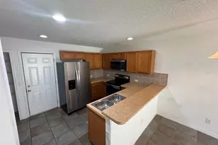 561 Cresting Oak Cir, Orlando, FL 32824 - Photo 8