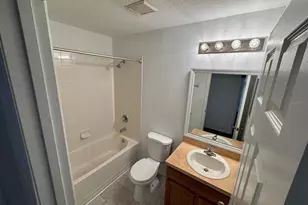 561 Cresting Oak Cir, Orlando, FL 32824 - Photo 16