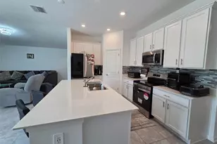3949 Ambrose Ave, Kissimmee, FL 34746 - Photo 6