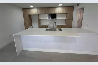 7400 Sunshine Skyway Lane S #105, Saint Petersburg, FL 33711 - Photo 6
