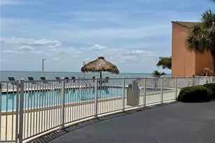 7400 Sunshine Skyway Ln S, Saint Petersburg, FL 33711 - Photo 16