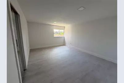 7400 Sunshine Skyway Lane S #105, Saint Petersburg, FL 33711 - Photo 10