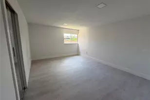 7400 Sunshine Skyway Ln S, Saint Petersburg, FL 33711 - Photo 10