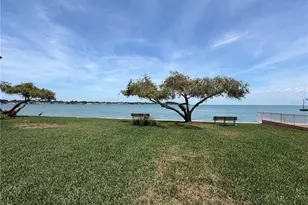 7400 Sunshine Skyway Ln S, Saint Petersburg, FL 33711 - Photo 2
