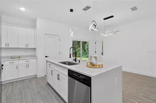 881 W Wisconsin Ave, Orange City, FL 32763 - Photo 20