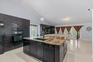 7045 Coral Cove Dr, Orlando, FL 32818 - Photo 12