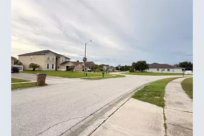 2605 Eagle Cliff Drive, Kissimmee, FL 34746 - Photo 4