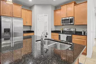 1390 Harbor Ridge Dr, Kissimmee, FL 34759 - Photo 10