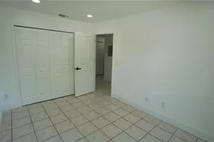 834 Angela Ln, Kissimmee, FL 34741 - Photo 16