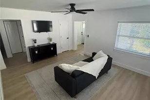 1035 15th Ave S, Saint Petersburg, FL 33705 - Photo 8