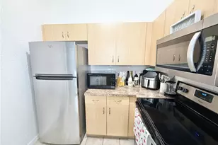 22102 Indian Creek Dr, Kissimmee, FL 34759 - Photo 8