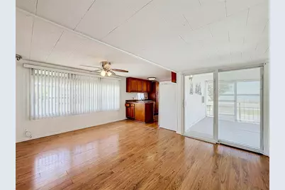 800 32nd Avenue S #727, Saint Petersburg, FL 33705 - Photo 4