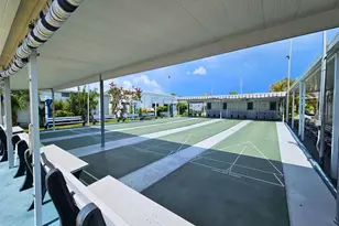 800 32nd Ave S, Saint Petersburg, FL 33705 - Photo 32