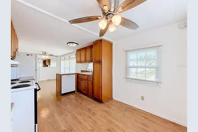 800 32nd Avenue S #727, Saint Petersburg, FL 33705 - Photo 8