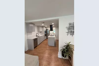 211 Bayshore Drive, Orlando, FL 32805 - Photo 10