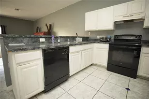 1055 Universal Rest Pl, Kissimmee, FL 34744 - Photo 10