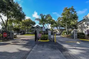 6076 Westgate Dr, Orlando, FL 32835 - Photo 10