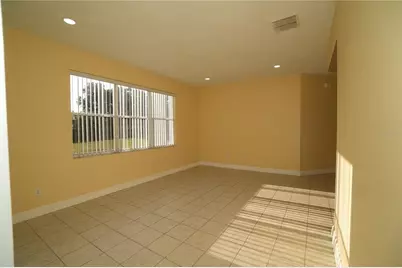 2560 Sage Drive W, Kissimmee, FL 34758 - Photo 6