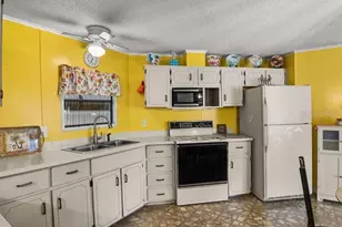 111 Cherrywood Dr, Lake Wales, FL 33898 - Photo 14