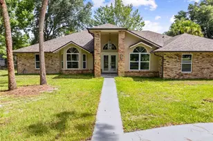 2082 Camelot Blvd, Saint Cloud, FL 34772 - Photo 2