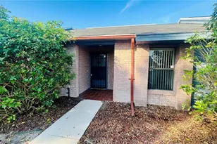 2531 King Oak Cir, Saint Cloud, FL 34769 - Photo 2