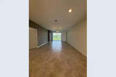 2002 Myrtle Pine Street, Kissimmee, FL 34746 - Photo 10