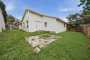 2248 Greenview Cir, Orlando, FL 32808 - Photo 14
