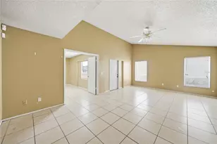 2248 Greenview Cir, Orlando, FL 32808 - Photo 8