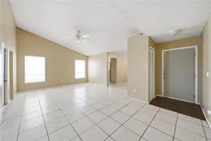 2248 Greenview Cir, Orlando, FL 32808 - Photo 4